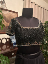 Load image into Gallery viewer, Black vintage blouse