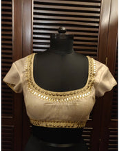 Load image into Gallery viewer, Dull gold zardozi and kundanwork blouse
