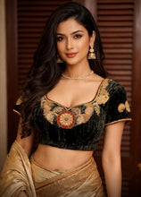 Load image into Gallery viewer, Black velvet zardozi blouse
