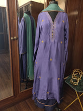Load image into Gallery viewer, Earthy  lavender purple silk suit
