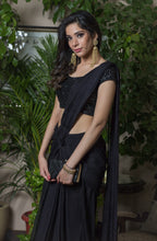Load image into Gallery viewer, Black clutch bag
