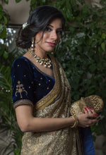 Load image into Gallery viewer, Gold clutch bag
